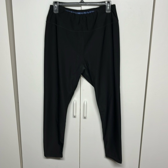 Sweat Shaper Athletic Leggings - Picture 2 of 13